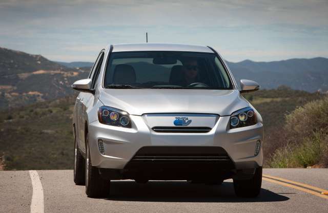 Tisztán elektromos és drága lesz a Toyota RAV4 EV