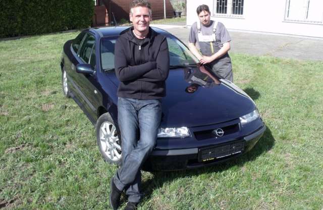 Gyári állapotú 17 éves sportkocsi gazdát keres! Ingyen