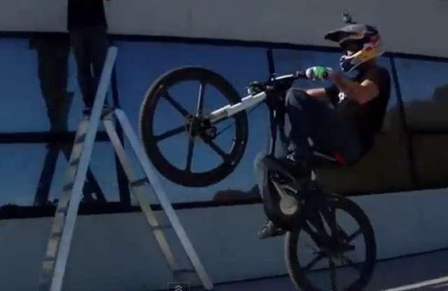 Az e-bringa nehézkes? Nem, ha négykarikás