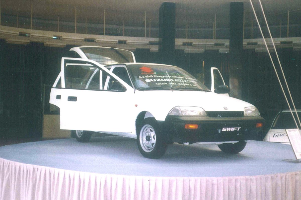 SUZUKI SWIFT