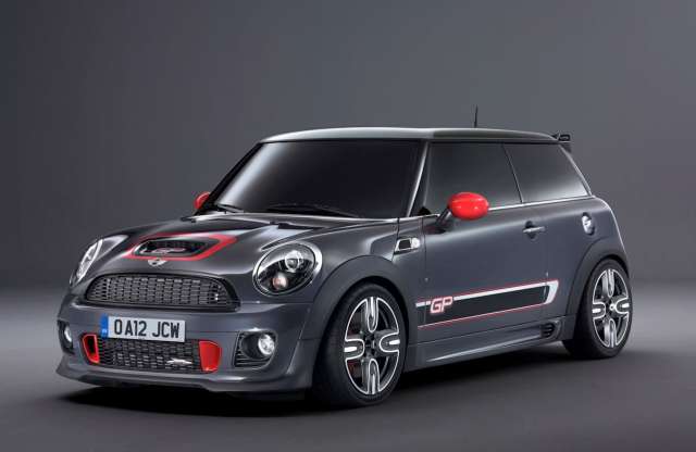 Húsz másodperccel veri elődjét a Ringen az új Mini JCW GP