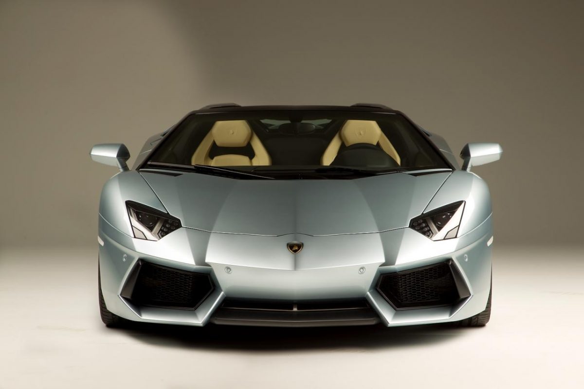 LAMBORGHINI AVENTADOR