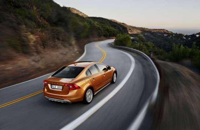 Kínai középvezetőket kényeztet nyújtott S60-asával a Volvo