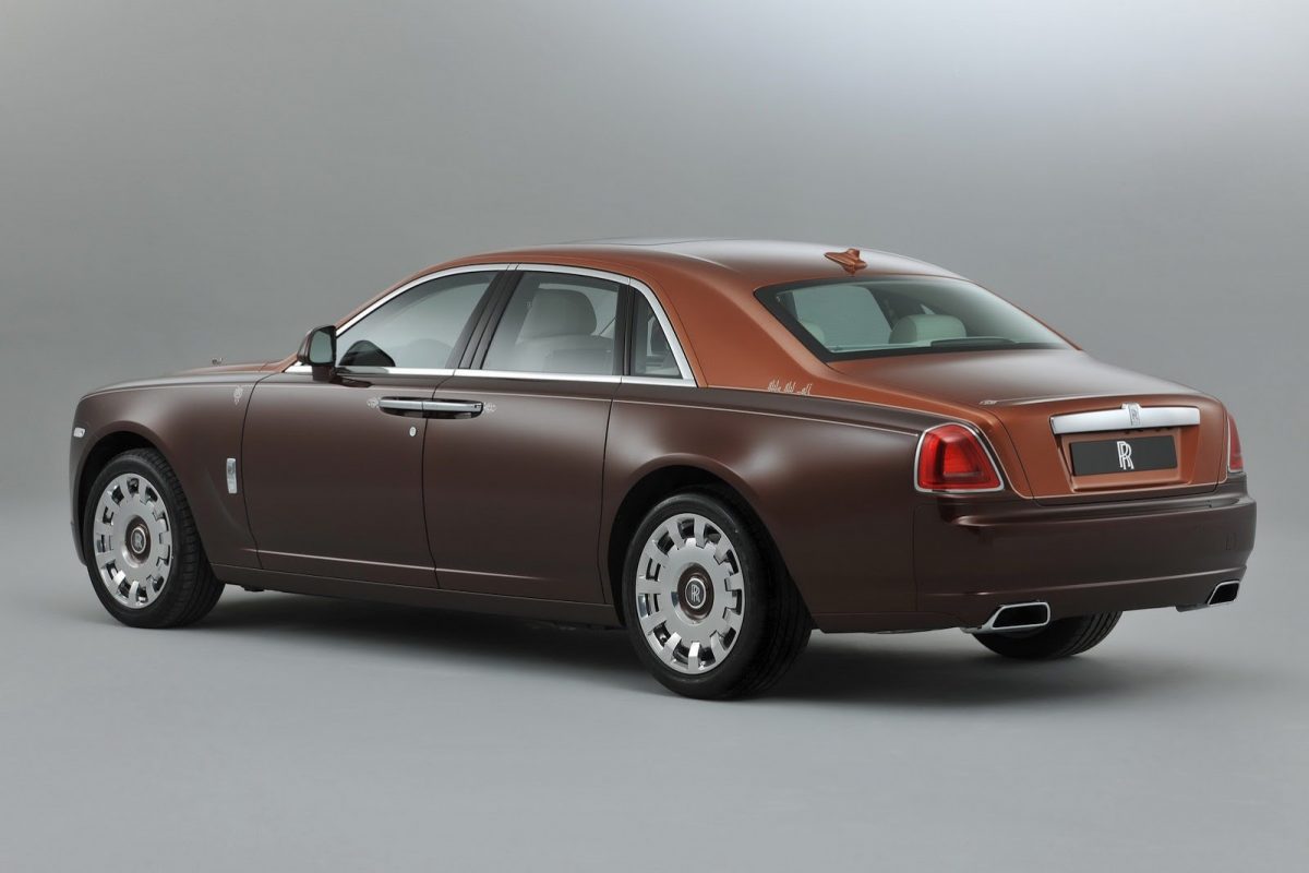 ROLLS-ROYCE GHOST