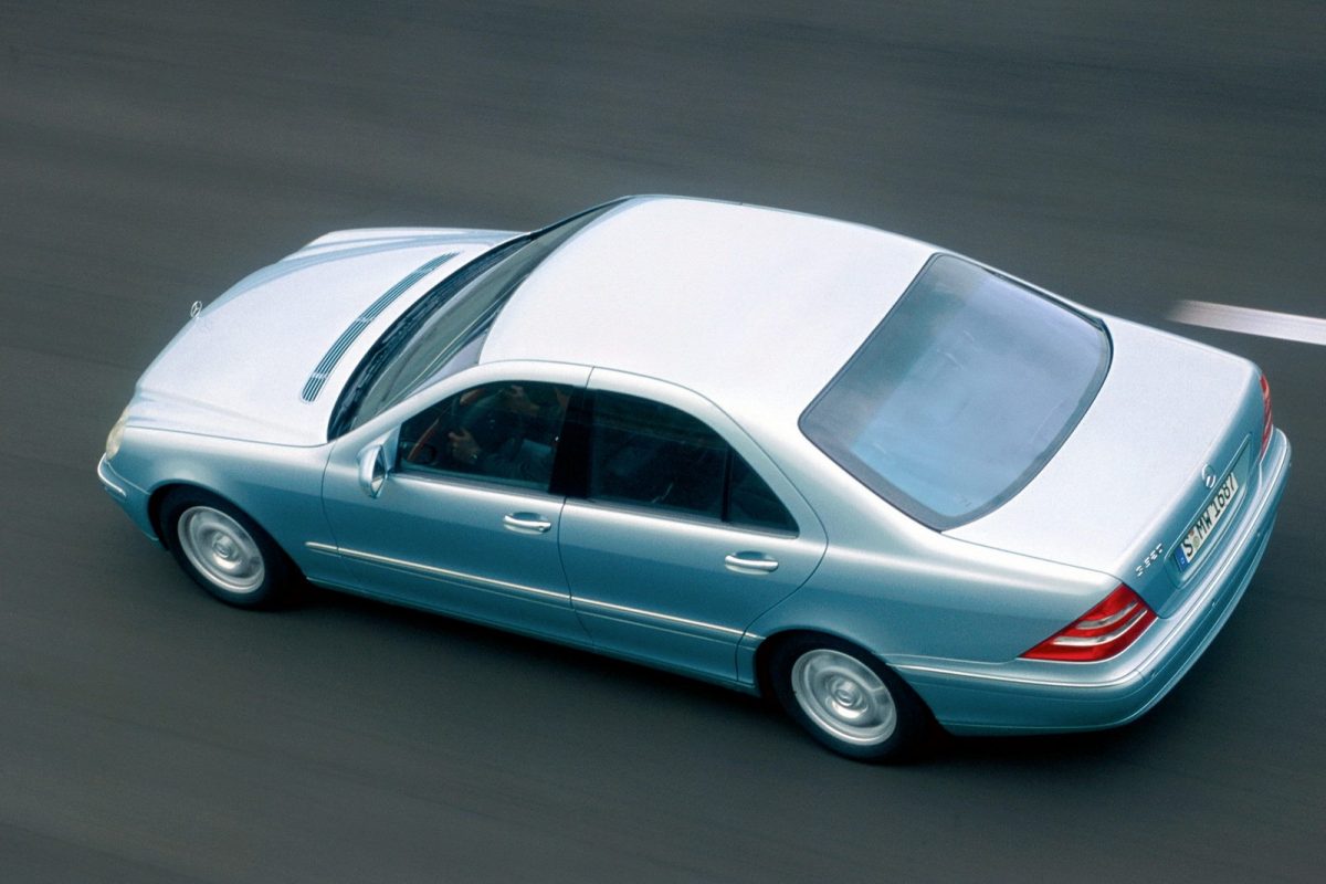 MERCEDES-BENZ S-OSZTÁLY