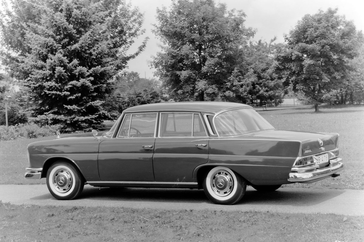 MERCEDES-BENZ S-OSZTÁLY