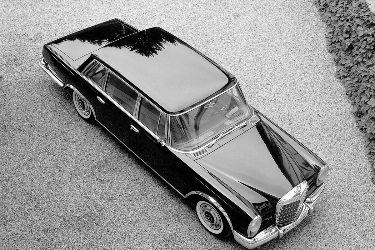 MERCEDES-BENZ S-OSZTÁLY