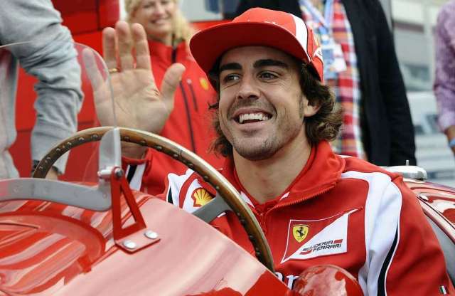 Alonso háromszor annyit kaszál, mint Vettel