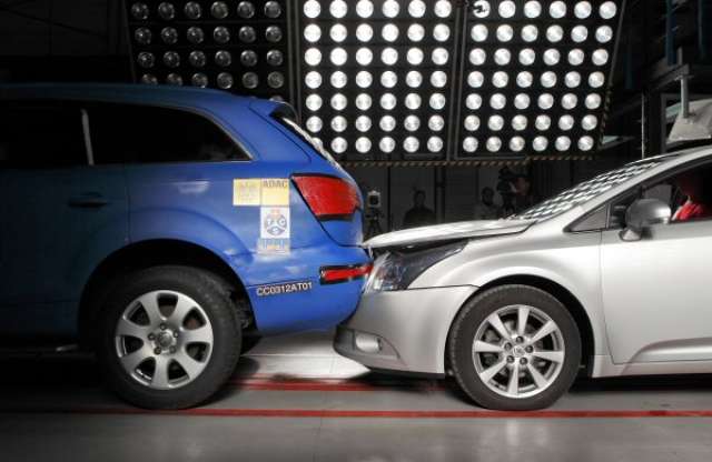 Kis koccanással is keletkezhet milliós kár