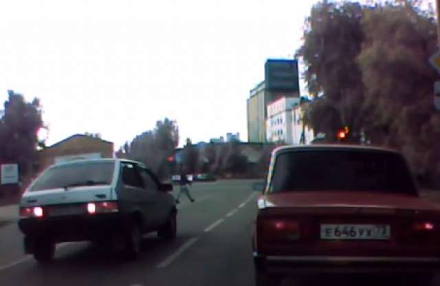 Így neveld az autósokat: keresztezz rezzenéstelenül!