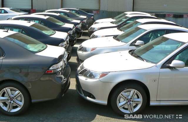 Féláron kaparinthatók meg a készleten ragadt Saabok