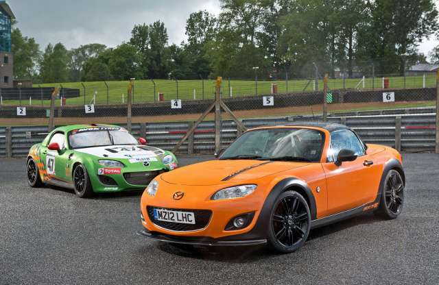 Pályára való MX-5 Goodwoodban