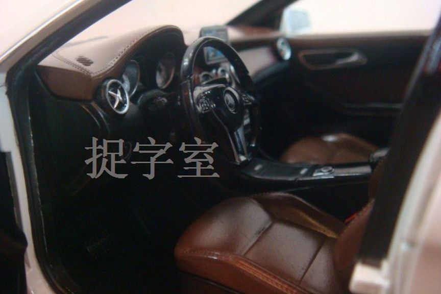 MERCEDES-BENZ C-OSZTÁLY