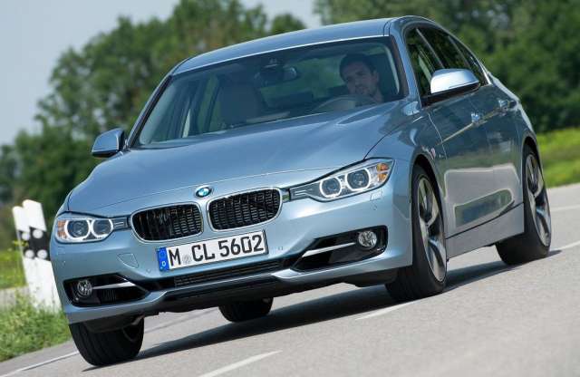 Újabb hibrid BMW a piacon