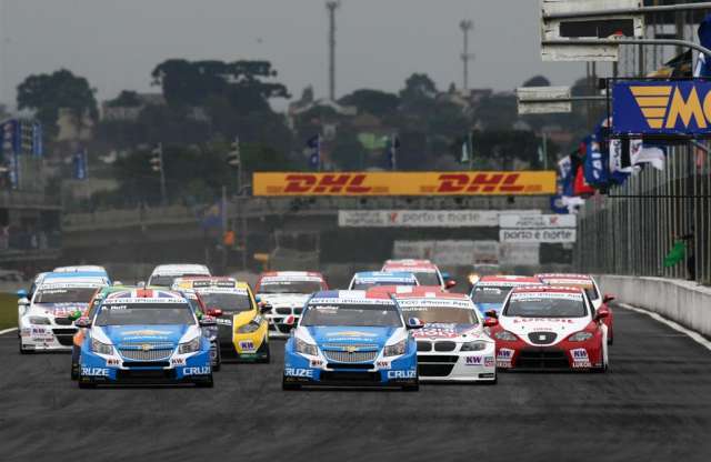 Michelisz egyedül maradt Curitibára