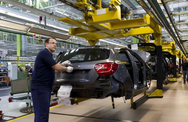 Túlvállalta magát, finn segítséget kér a Mercedes