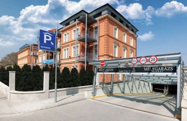 Gázos az autóm, parkolhatok a föld alatt?