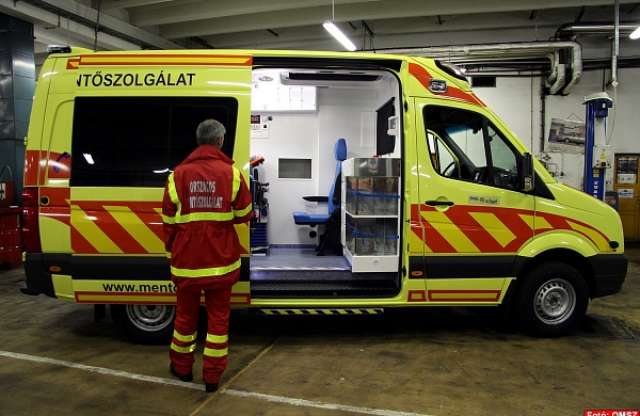 Gondolj arra, hogy a te gyerekeddel sietne a mentő