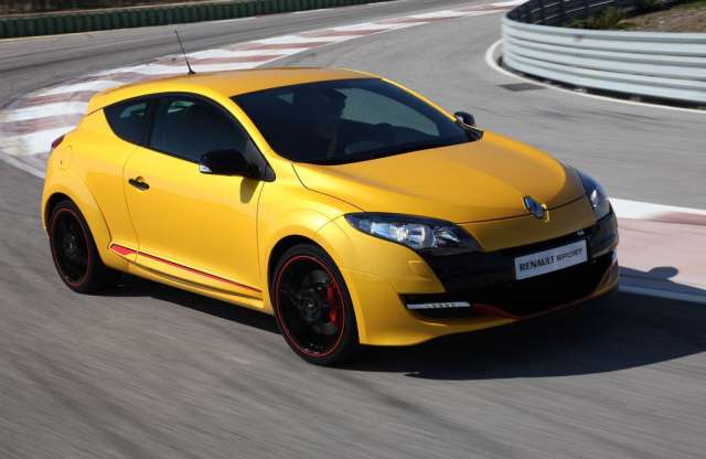 300 lóerő felett a Renault Mégane