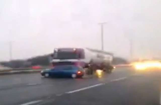 Vak volt, nem érdekelte vagy bosszút állt?