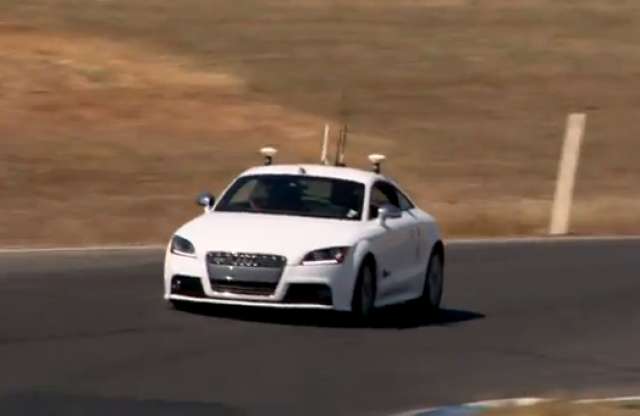 Ideális íven megy 190-nel a Stanford robotautója