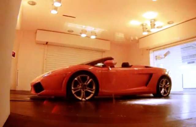 Garázs az égben, a nappali mellett 5 milliárdért