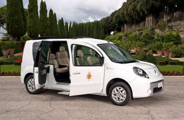 Védi is a környezetet, meg nem is a pápa