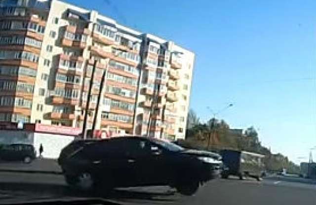 Trolivezeték miatt szállt égbe a Focus