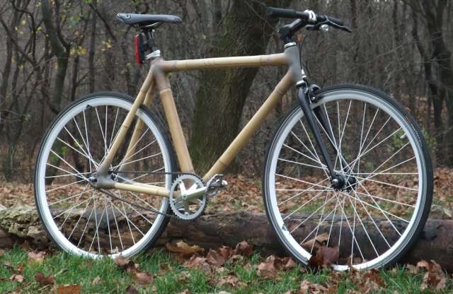 Betelt a benzinespohár Olaszországban – inkább bringáznak