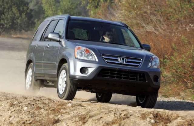 Tüzet okozhat a víz - 489 ezer CR-V-t hív vissza a Honda