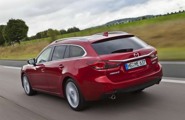 500 liternél is bővebb csomagtérrel jön a Mazda6 kombi