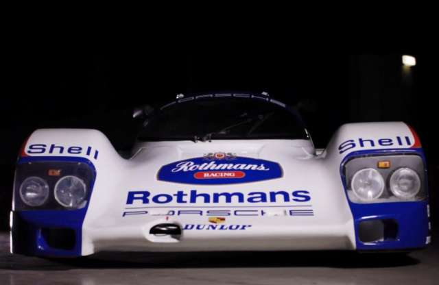 Hol parkol a legendás Porsche 962? Hát a mozgássérültek helyén