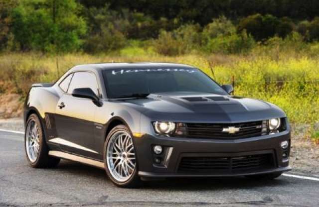 Tökéletes gyorshajtás: 355-tel a 136 km/h-s szakaszon