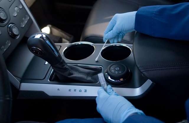 Ahol a kéz, ott a fertő