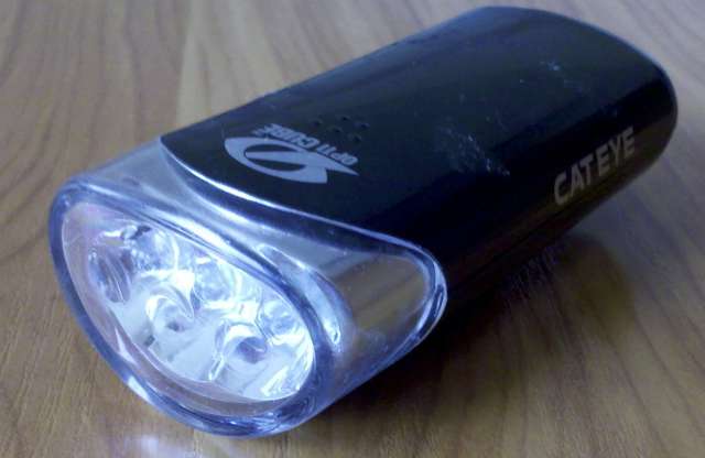 Látni és látszani - villogás vagy világítás?