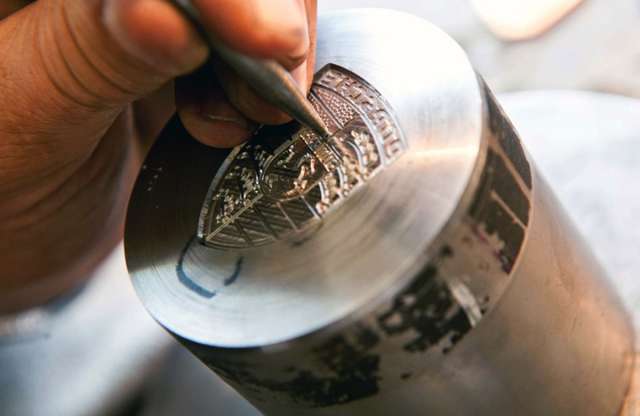 Újra készül a klasszikus Porsche-logó