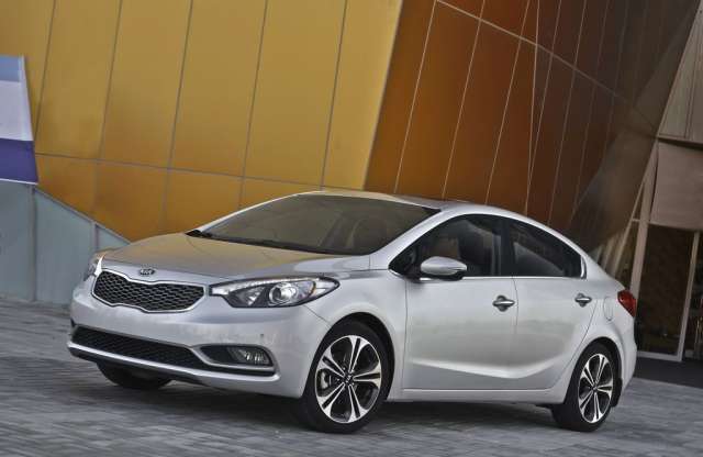 Itt a harmadik generációs, jövőre piacra lépő Kia Cerato