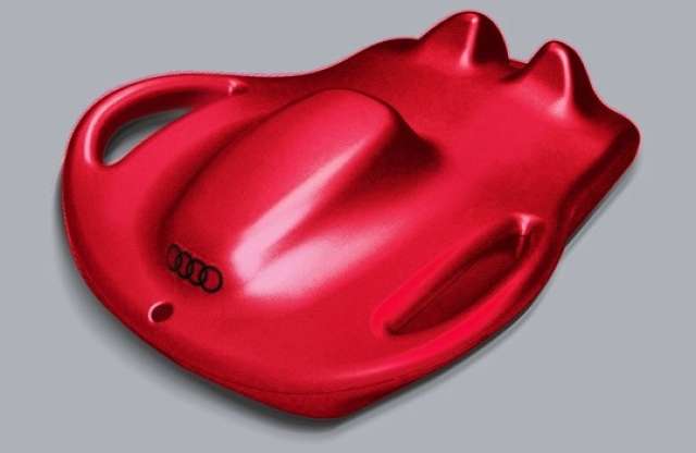 Sikamlós téli játék az Auditól