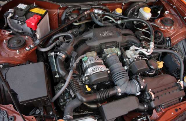 Elég volt a hibridekből: az év legjobb motorjai a Ward’s Autónál