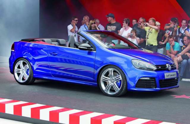 Repülővel meccsel a Volkswagen Golf R Cabrio