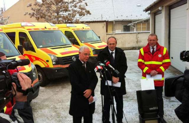 Újabb adag sárga Volkswagent kaptak a mentők