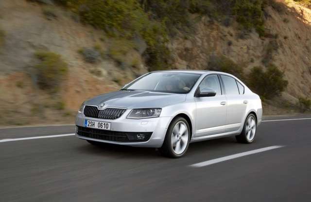 3,4 l/100 km fogyasztással jön az új Skoda Octavia