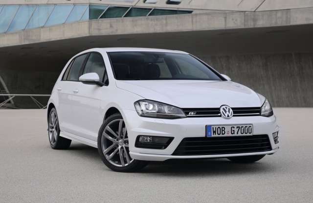 Golf R-Line csomaggal