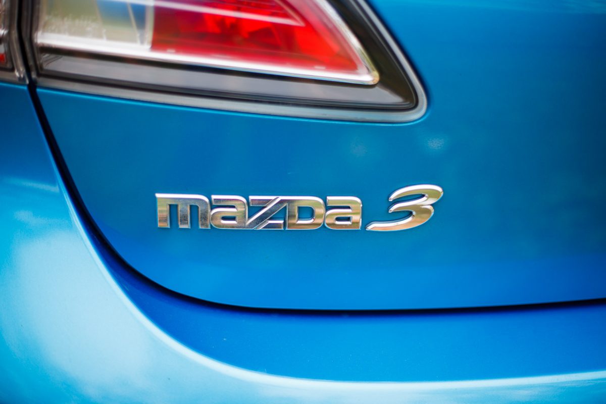 MAZDA 3