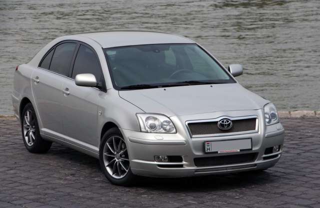 Drog, amitől nehéz szabadulni – Toyota Avensis használtteszt
