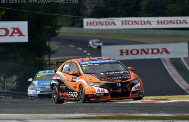 Szenzációs Michelisz, ünnep a Hungaroringen