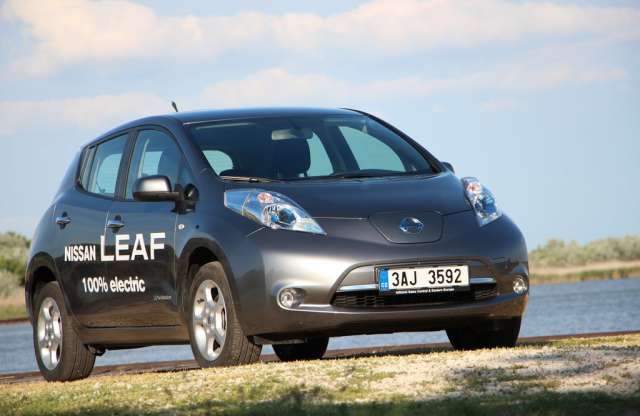 Meddig mehetünk árammal? Nissan Leaf teszt