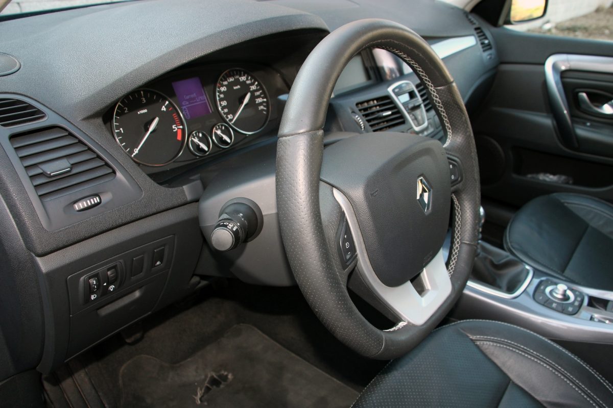 RENAULT LAGUNA