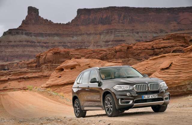 Íme az új BMW X5. Négy hengerrel, csak hátul hajtva is jön