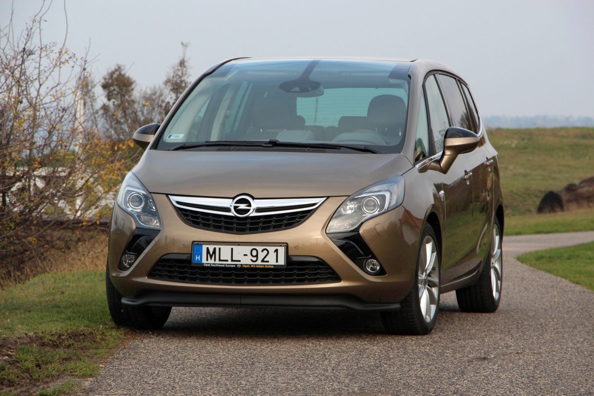 OPEL ZAFIRA TOURER